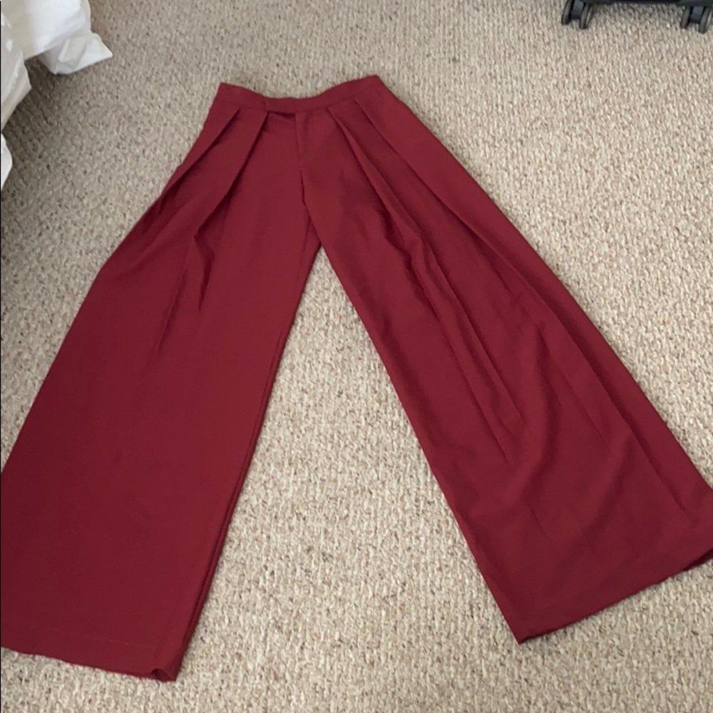 Super wide leg maroon pant